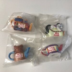 Vintage 1998 Red Rose Toy Chest Collection Mini Teapot Figurines NIP Lot of 4